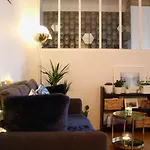 Bright And Comfortable Studio In Montmartre
